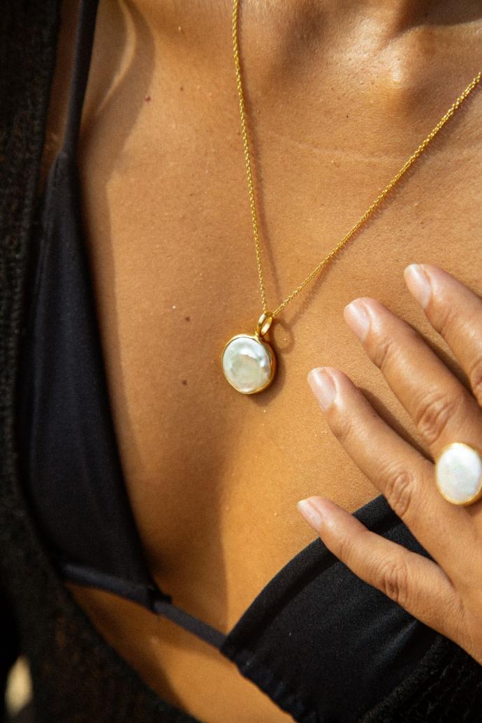 Nachhaltige Silberringe aus Bali – Larimar, Mondstein & fairer Schmuck mit Bedeutung