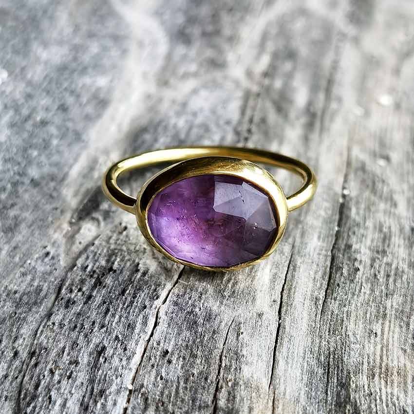 Ring Gold mit Amethyst