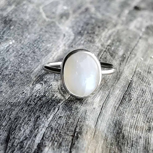 [1000696] Ring Silber mit Mondstein oval